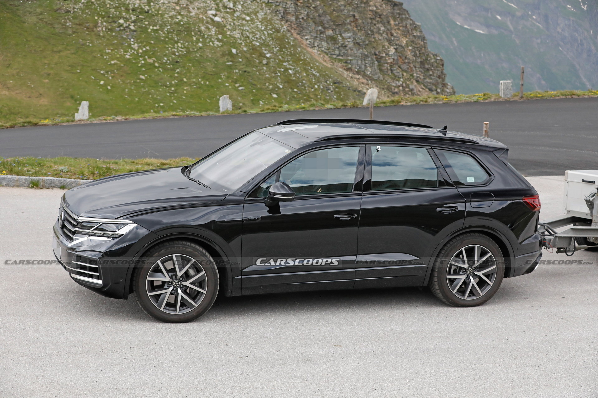 VW Touareg Getting Ready For Its Facelift With Updated Tech And Styling Tweaks