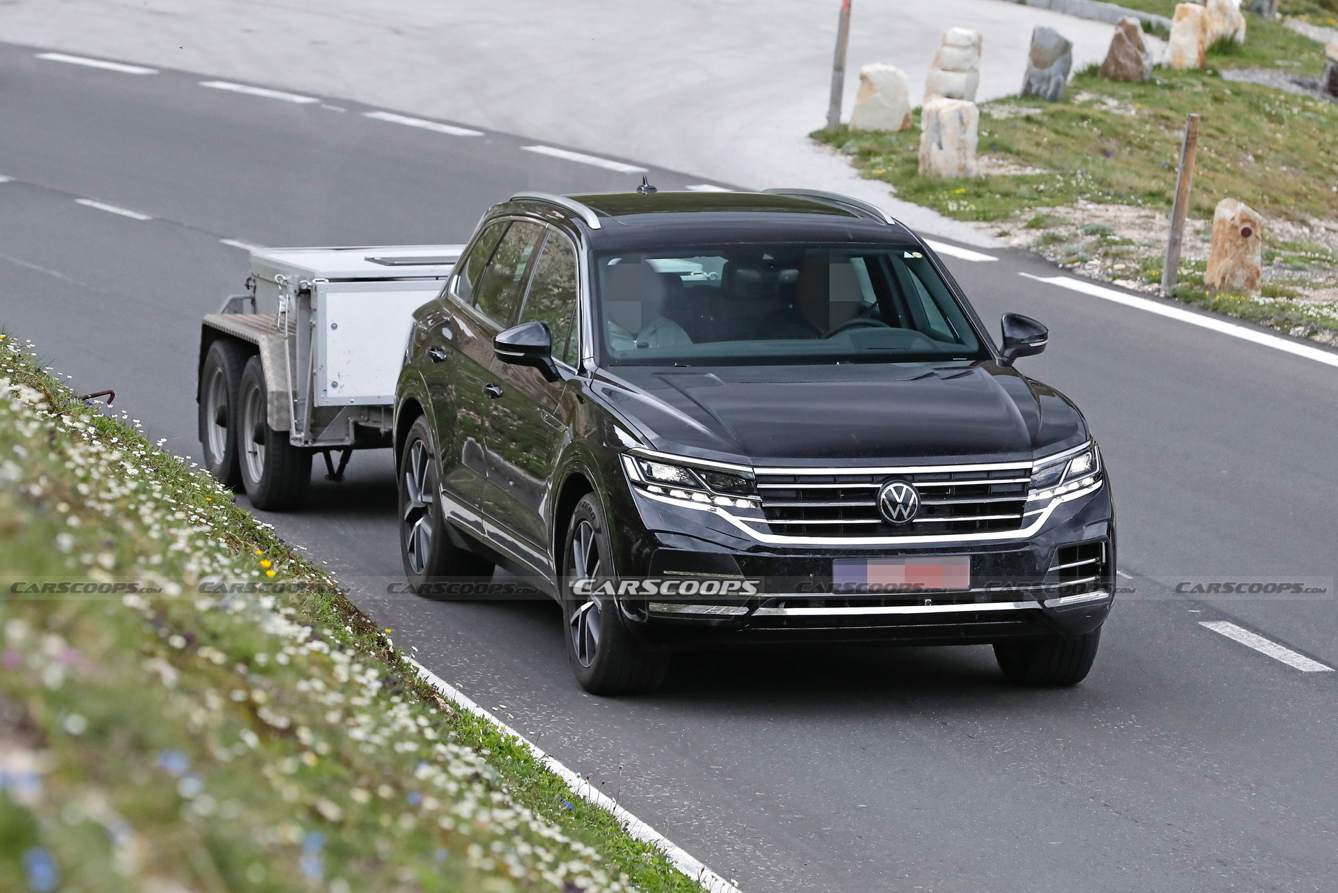 VW Touareg Getting Ready For Its Facelift With Updated Tech And Styling Tweaks