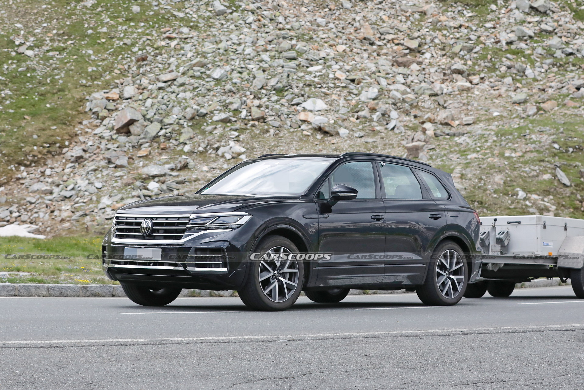VW Touareg Getting Ready For Its Facelift With Updated Tech And Styling Tweaks
