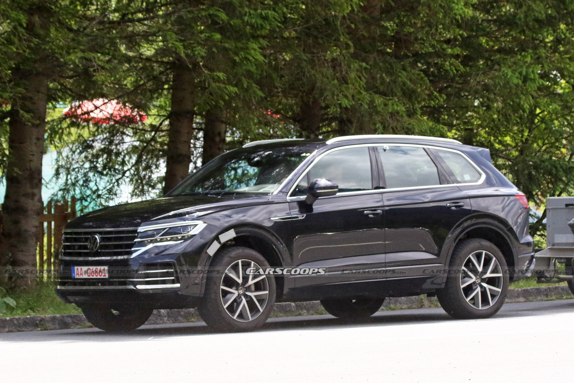 VW Touareg Getting Ready For Its Facelift With Updated Tech And Styling Tweaks