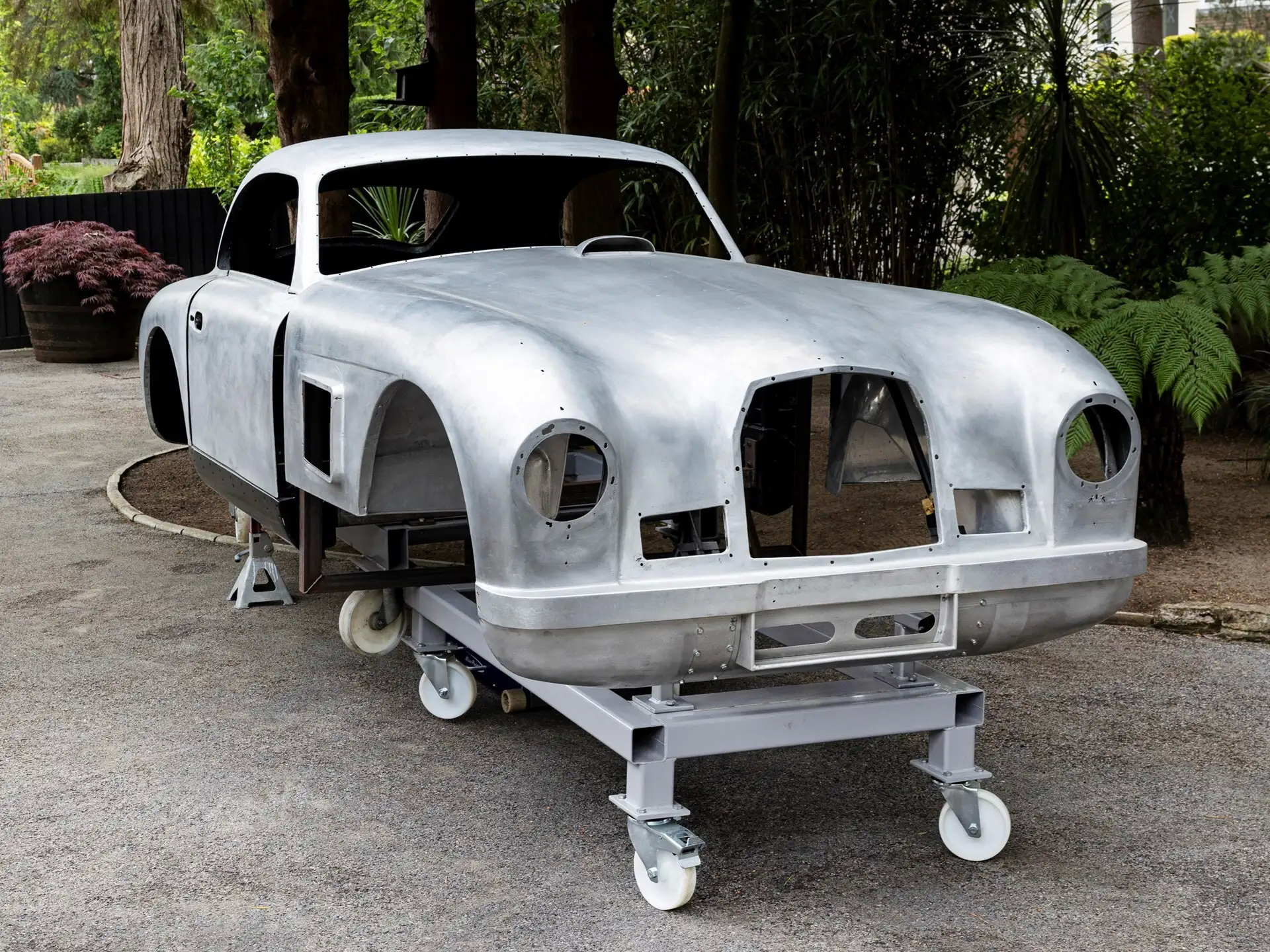 Super Rare Aston Martin DB2 Available For Sale Is A Notable Classic In Need Of Assembly