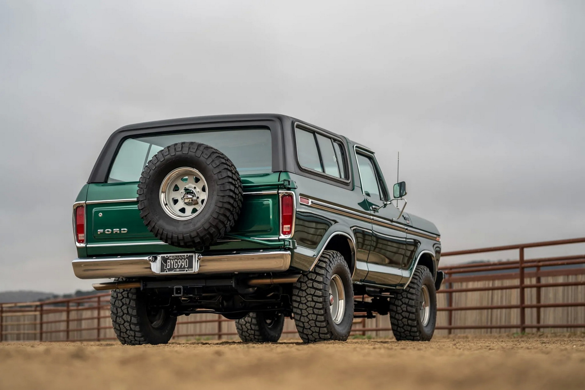 This Classic 1974 Ford Bronco Has Got A Coyote V8 Under Its Hood