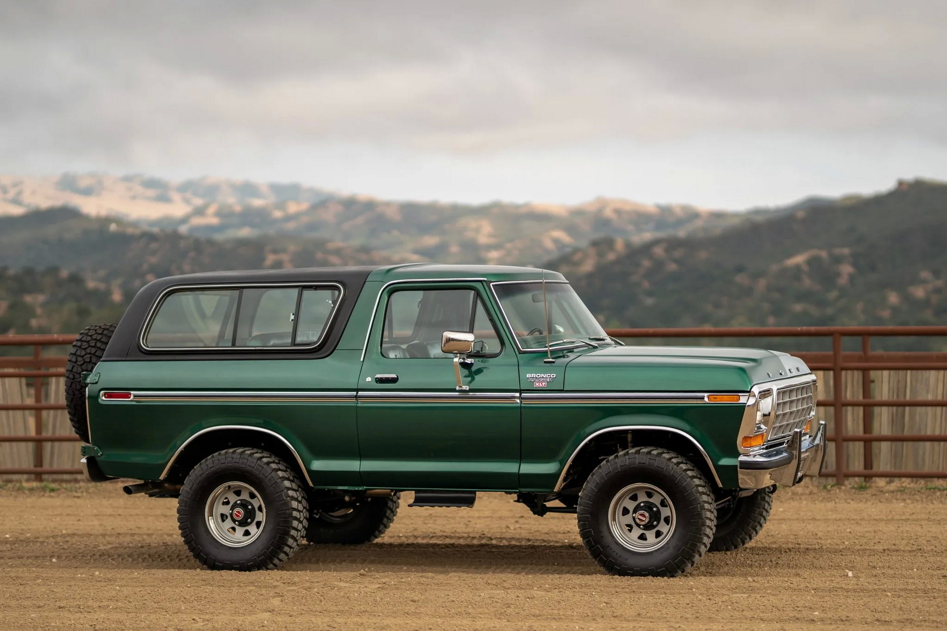 This Classic 1974 Ford Bronco Has Got A Coyote V8 Under Its Hood