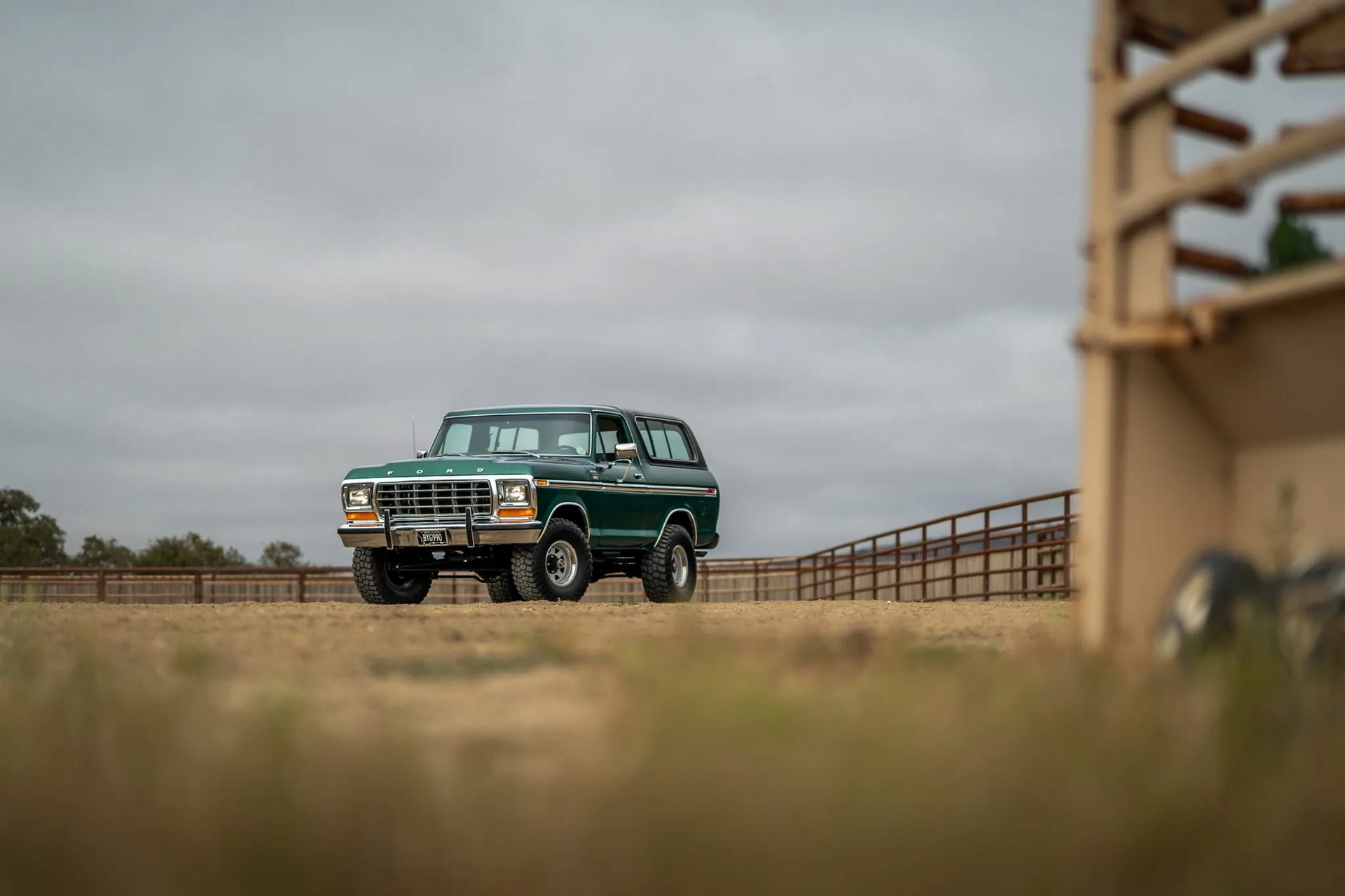 This Classic 1974 Ford Bronco Has Got A Coyote V8 Under Its Hood