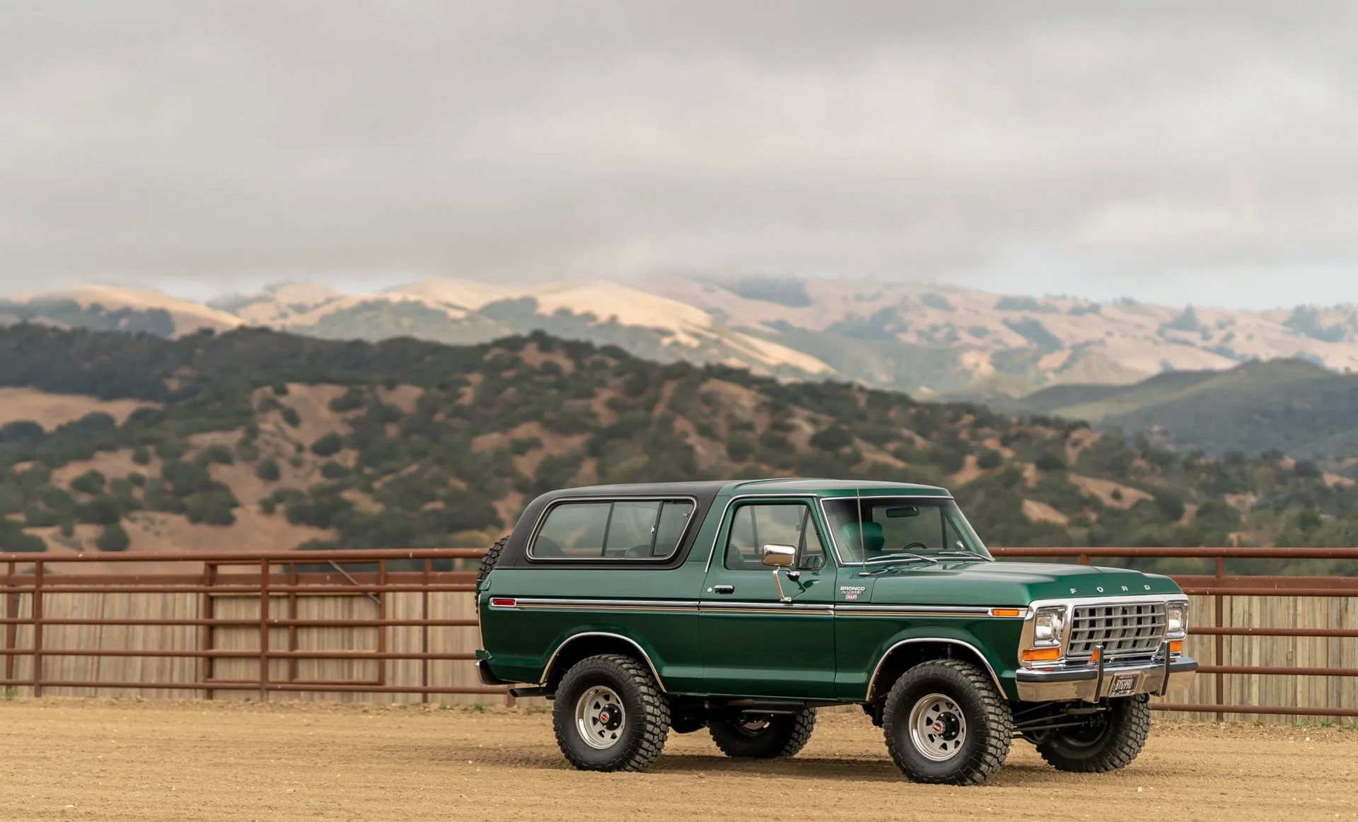 This Classic 1974 Ford Bronco Has Got A Coyote V8 Under Its Hood