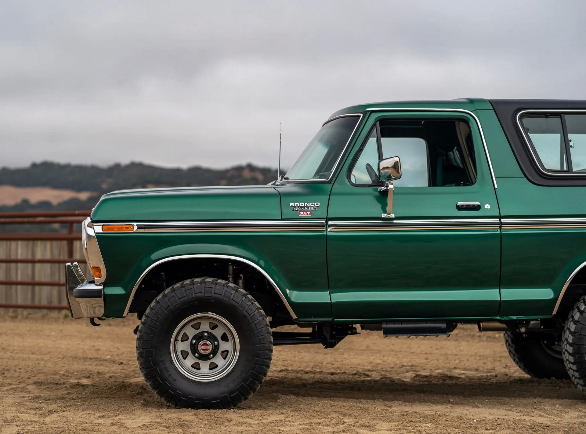 This Classic 1974 Ford Bronco Has Got A Coyote V8 Under Its Hood