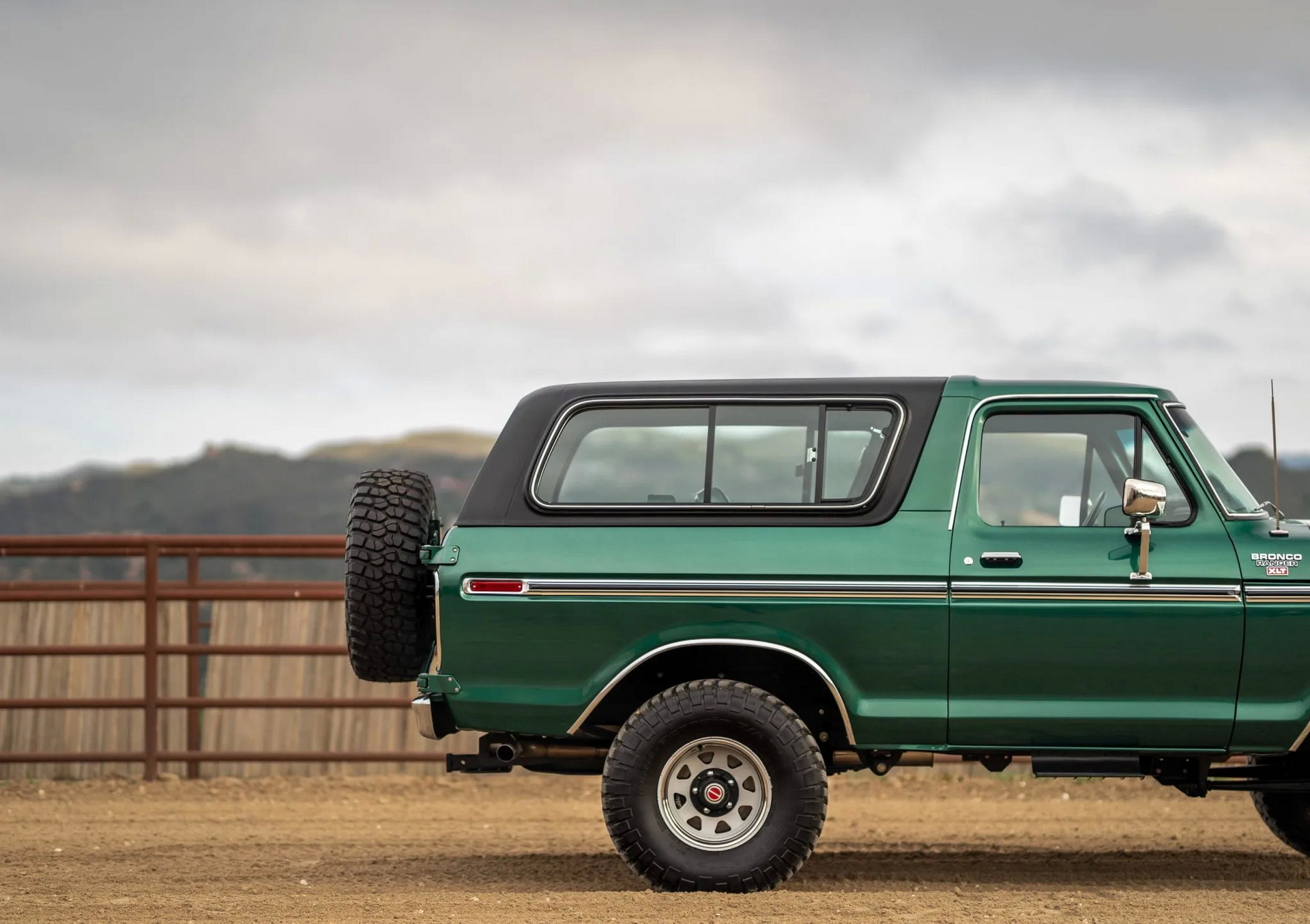 This Classic 1974 Ford Bronco Has Got A Coyote V8 Under Its Hood