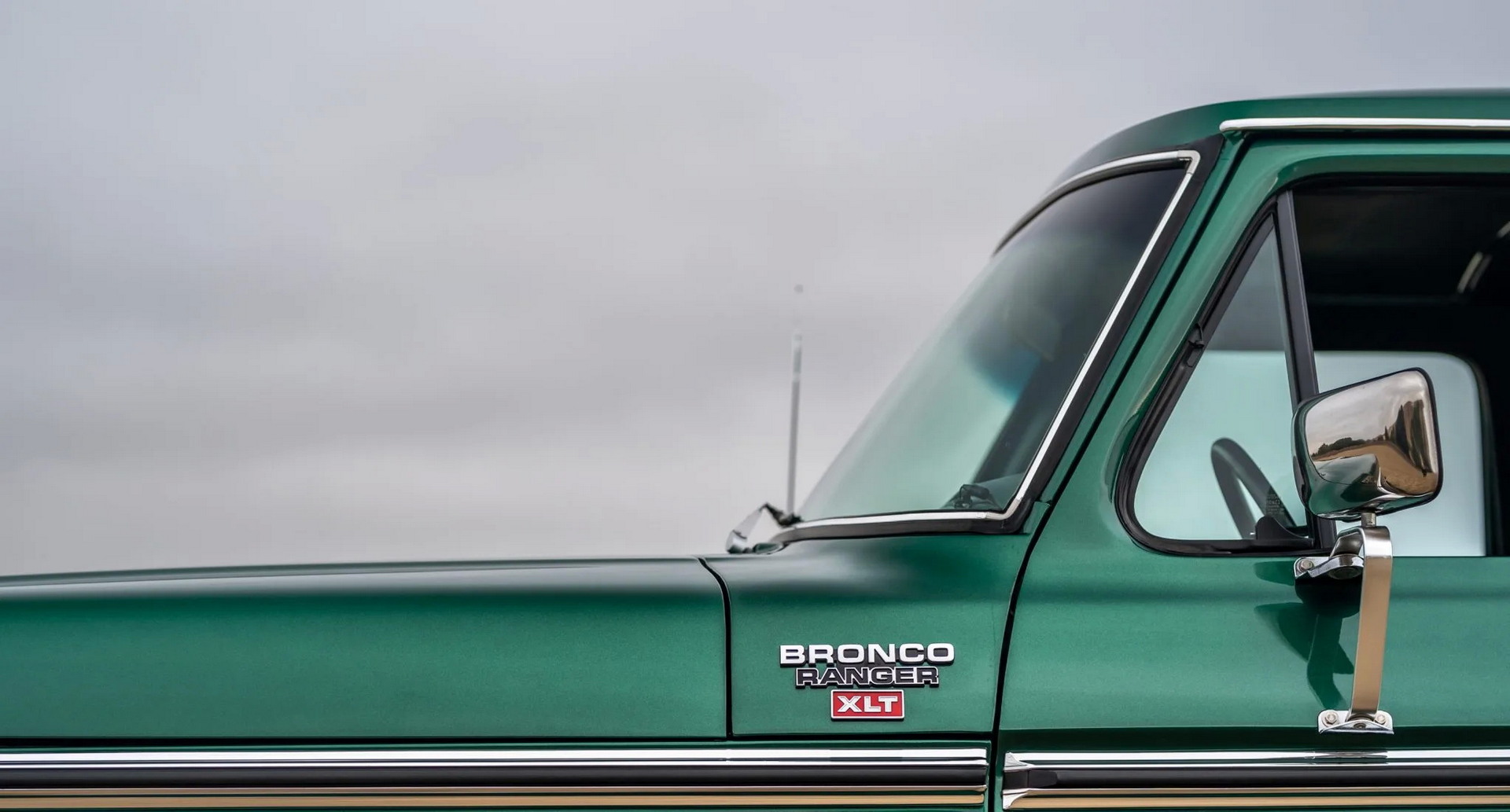 This Classic 1974 Ford Bronco Has Got A Coyote V8 Under Its Hood