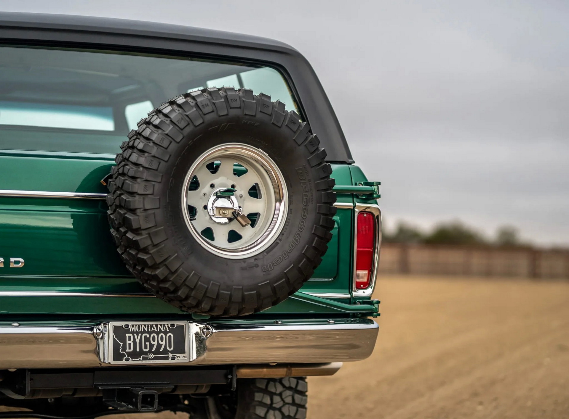 This Classic 1974 Ford Bronco Has Got A Coyote V8 Under Its Hood