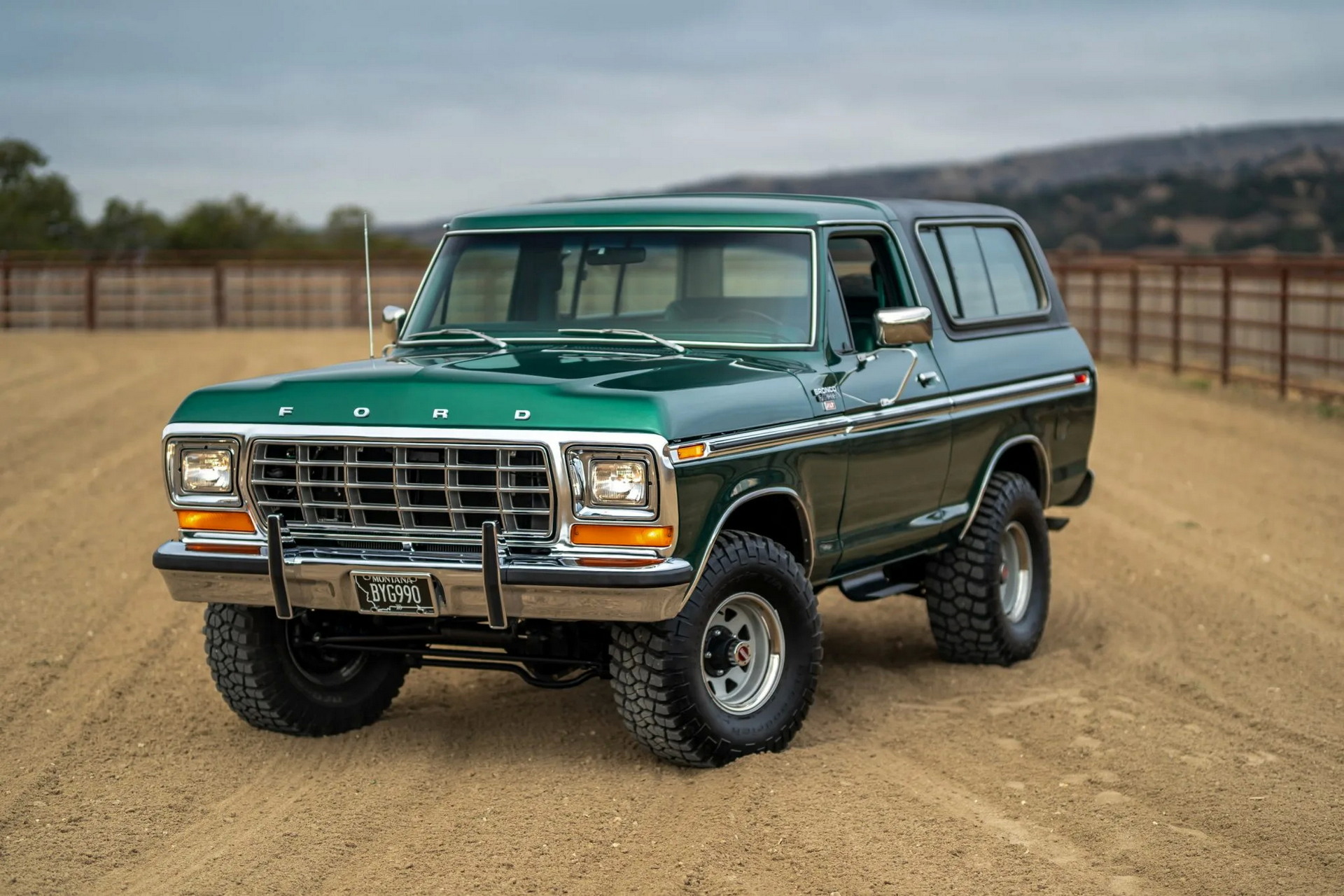 This Classic 1974 Ford Bronco Has Got A Coyote V8 Under Its Hood