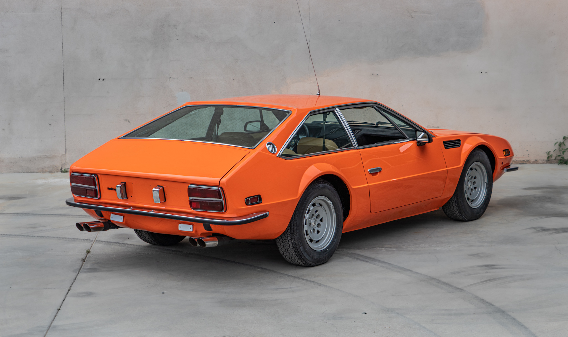 The Lamborghini Jarama Is As Eye-Catching As A Countach But For All The Wrong Reasons