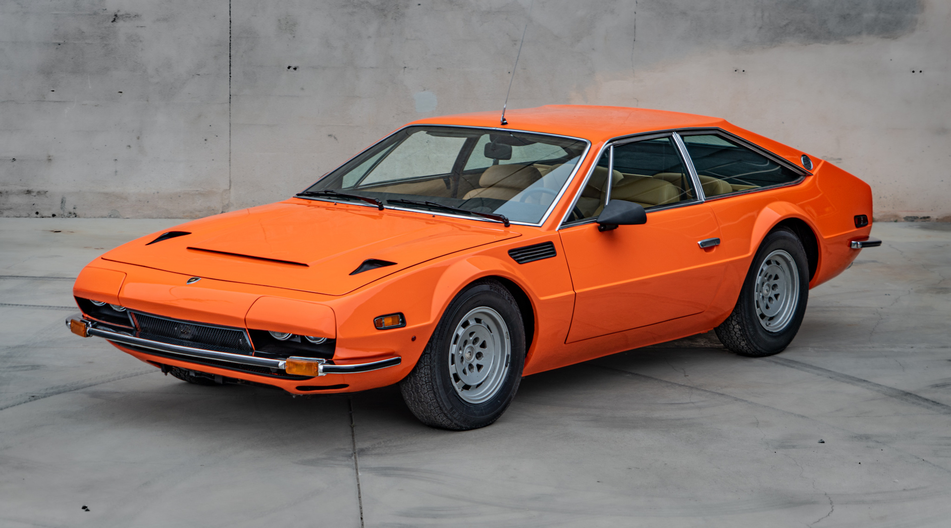 The Lamborghini Jarama Is As Eye-Catching As A Countach But For All The Wrong Reasons