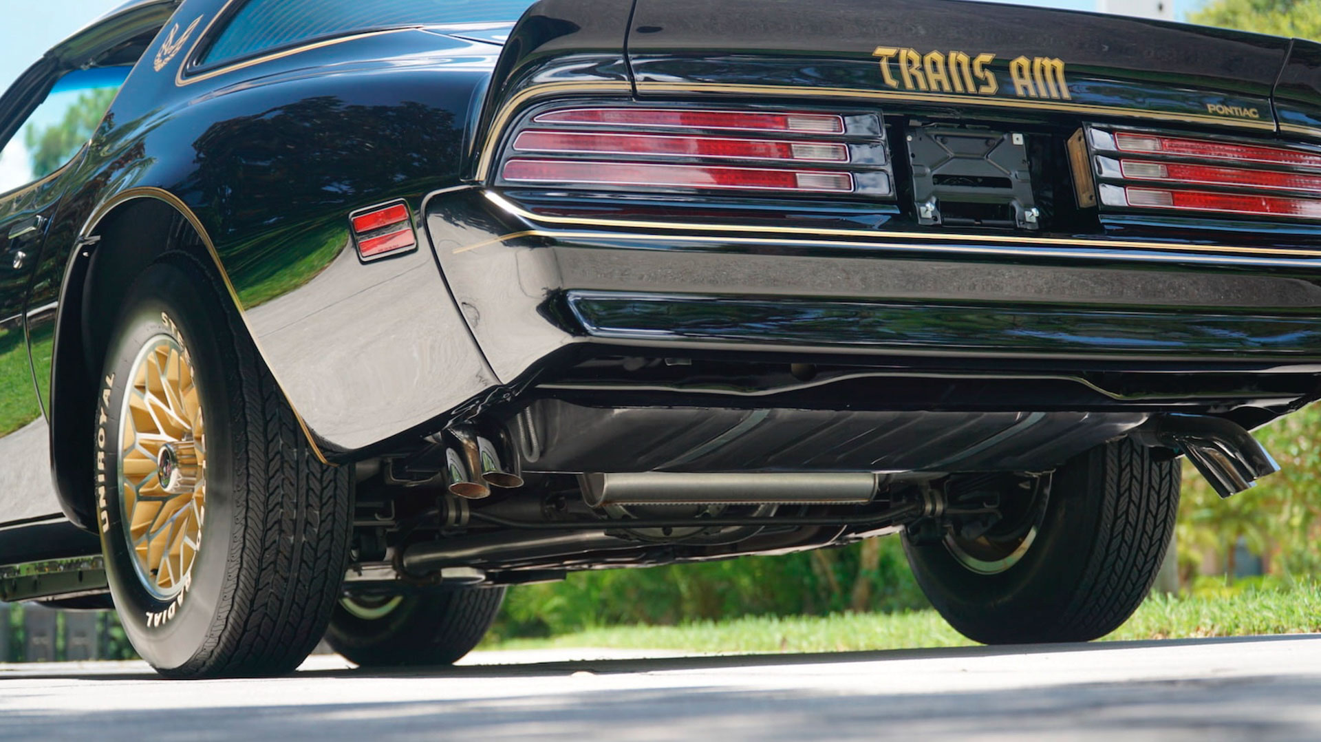 1977 Pontiac Trans Am SE With 15 Miles Is A Gilt-Edged Classic