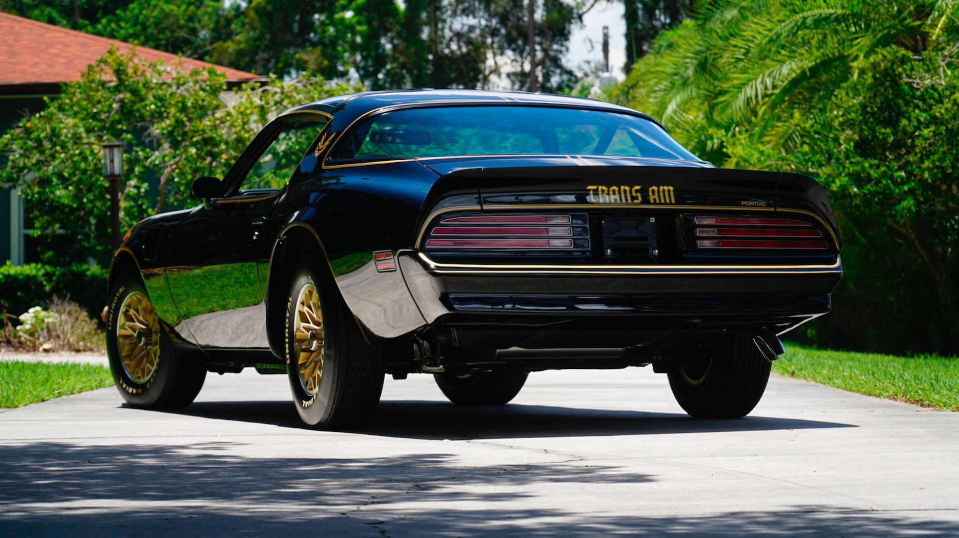 1977 Pontiac Trans Am SE With 15 Miles Is A Gilt-Edged Classic