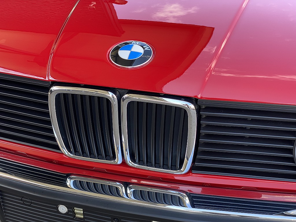 Virtually Brand New 1985 BMW 323i E30 With 162 Miles Has An Astronomical Price Tag