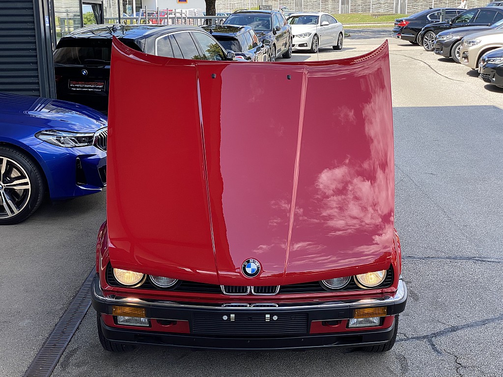 Virtually Brand New 1985 BMW 323i E30 With 162 Miles Has An Astronomical Price Tag