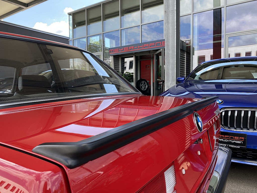 Virtually Brand New 1985 BMW 323i E30 With 162 Miles Has An Astronomical Price Tag