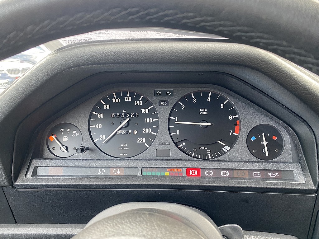 Virtually Brand New 1985 BMW 323i E30 With 162 Miles Has An Astronomical Price Tag