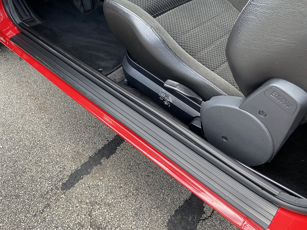 Virtually Brand New 1985 BMW 323i E30 With 162 Miles Has An Astronomical Price Tag