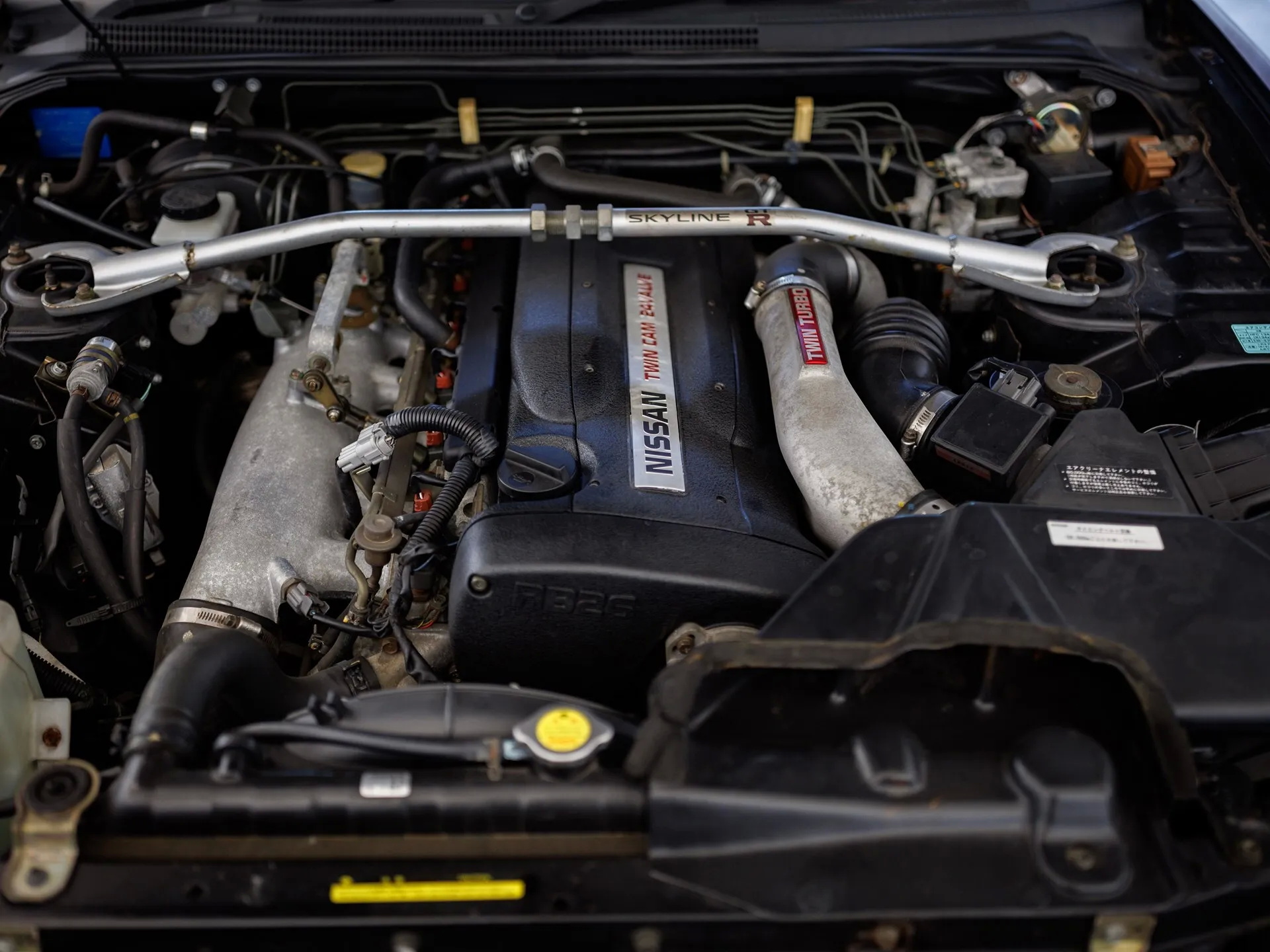 This Midnight Purple R33 Nissan Skyline GT-R With Under 1,000 Miles Is A Rolling Time Capsule From 1995