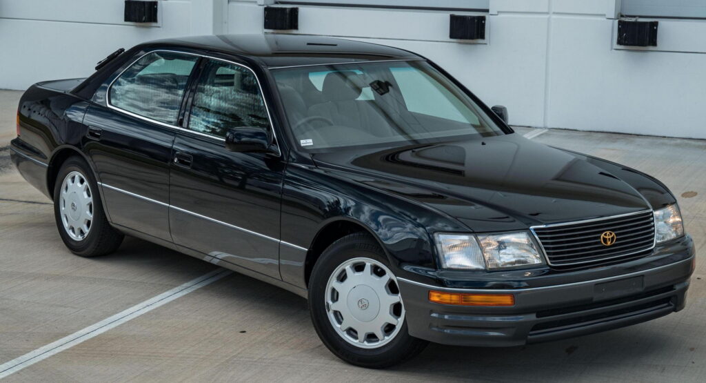 This 1995 Toyota Celsior With Just 6,600 Miles Is A Rolling Time Capsule