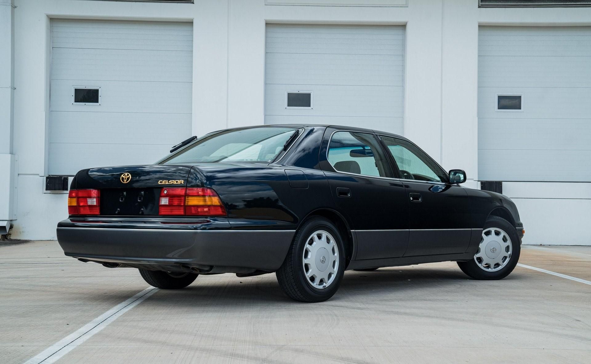 This 1995 Toyota Celsior With Just 6,600 Miles Is A Rolling Time Capsule