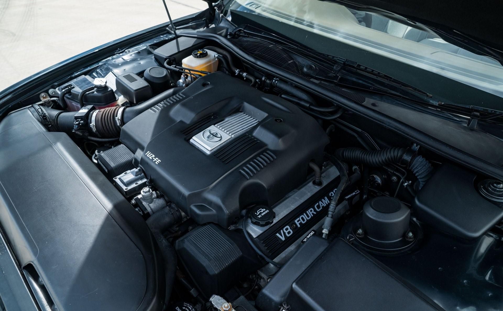 This 1995 Toyota Celsior With Just 6,600 Miles Is A Rolling Time Capsule