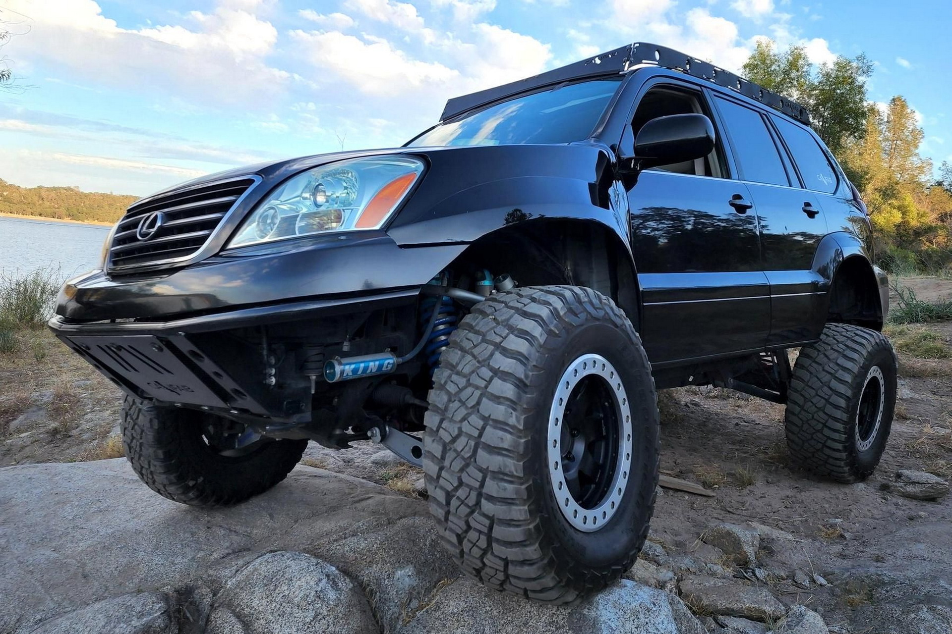 This Heavily-Modified Lexus GX470 Is An Off-Roader’s Dream