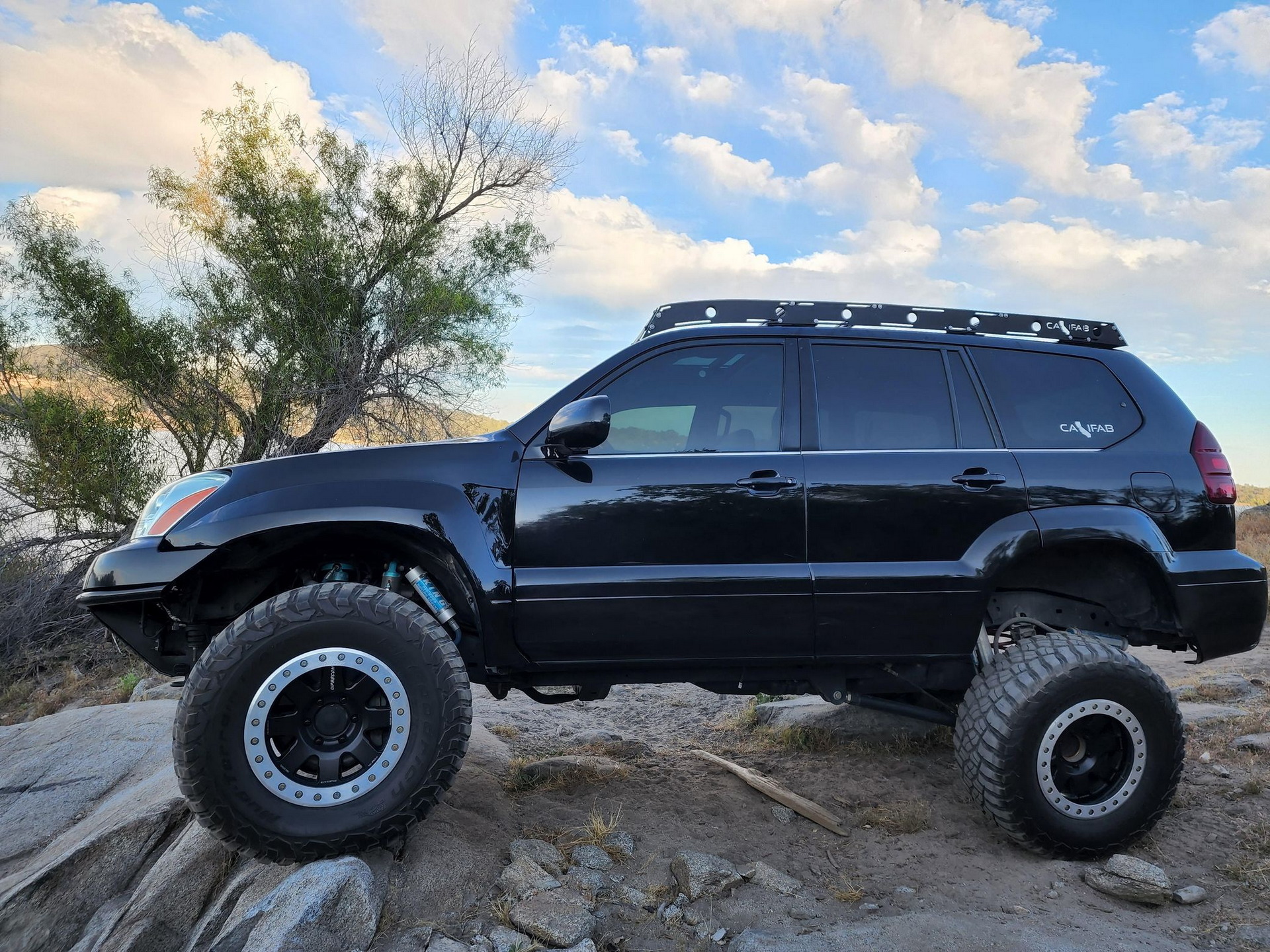 This Heavily-Modified Lexus GX470 Is An Off-Roader’s Dream