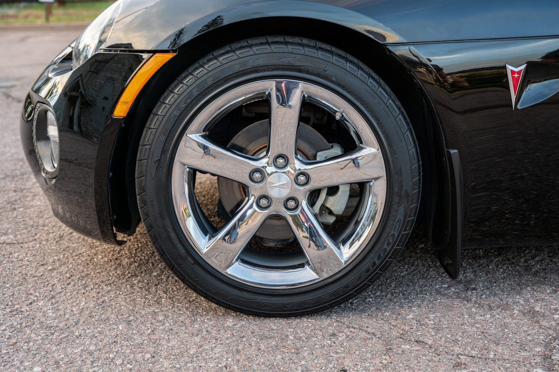 The Pontiac Solstice GXP Coupe Is Rarer Than A Ferrari F40
