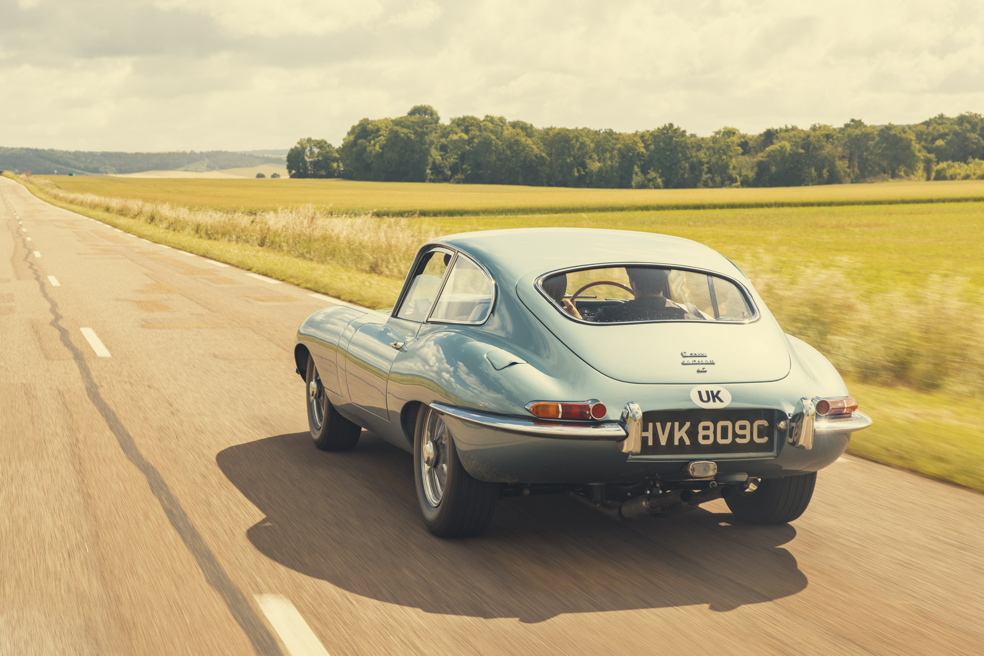 Owners Of Jaguar E-Type 60 Collection Edition Tributes Treated To Historic And Luxurious Geneva Drive
