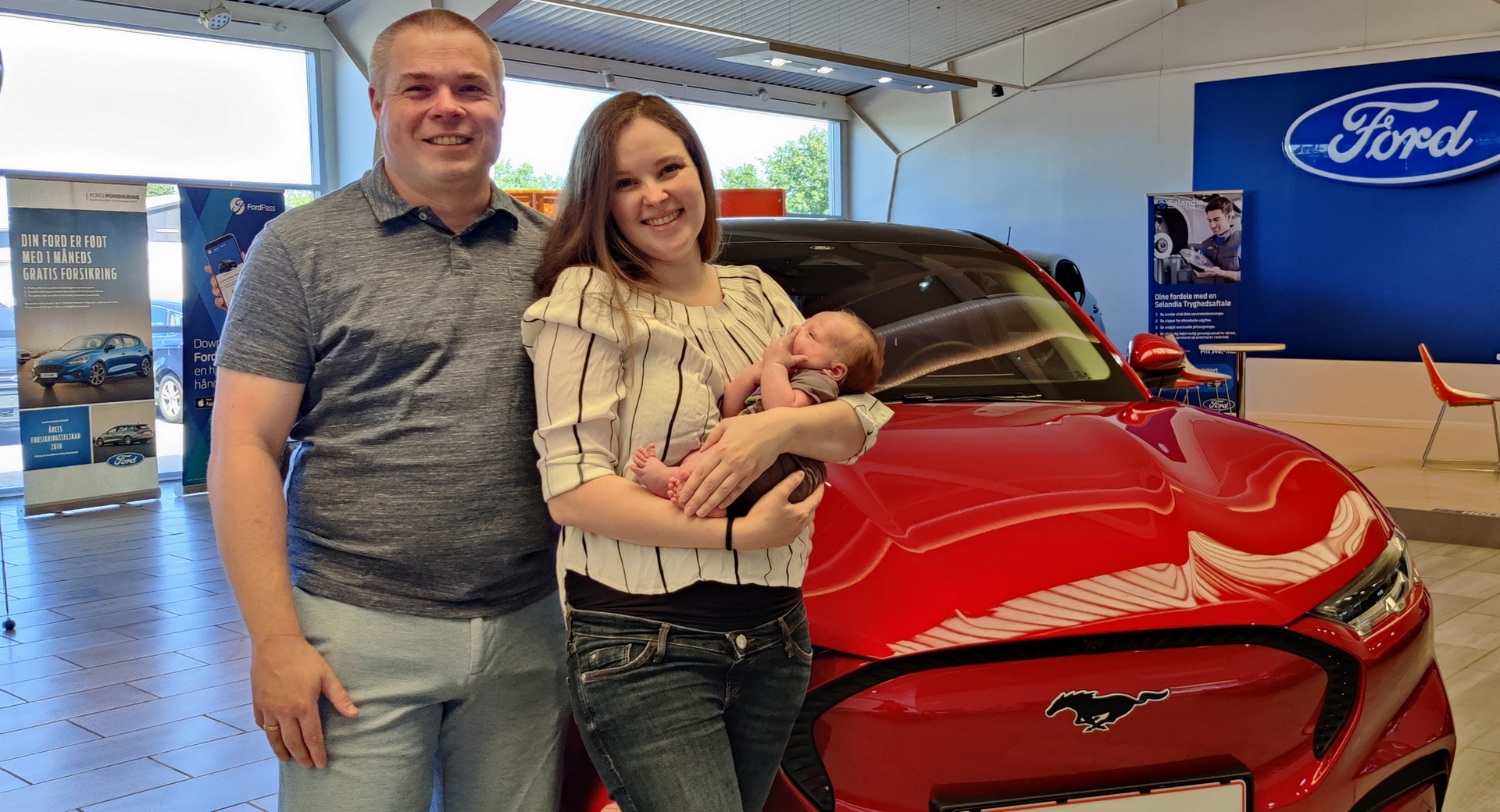 Zero Emissions Supply Car: Danish Couple Provides Start In Ford Mustang Mach-E