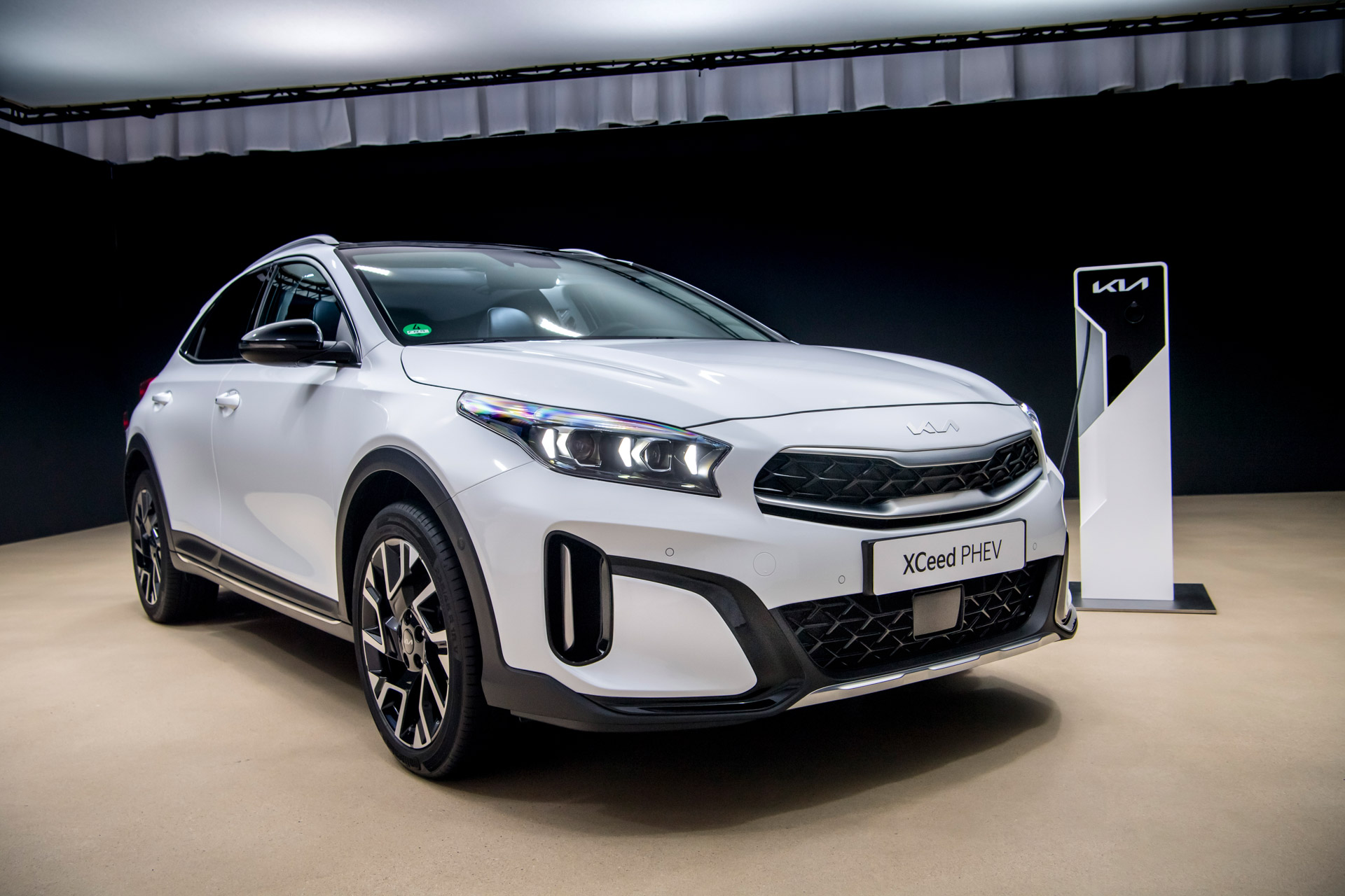 Facelifted 2022 Kia XCeed Gets MHEV Tech, New GT-Line Trim And 201-HP Engine Option