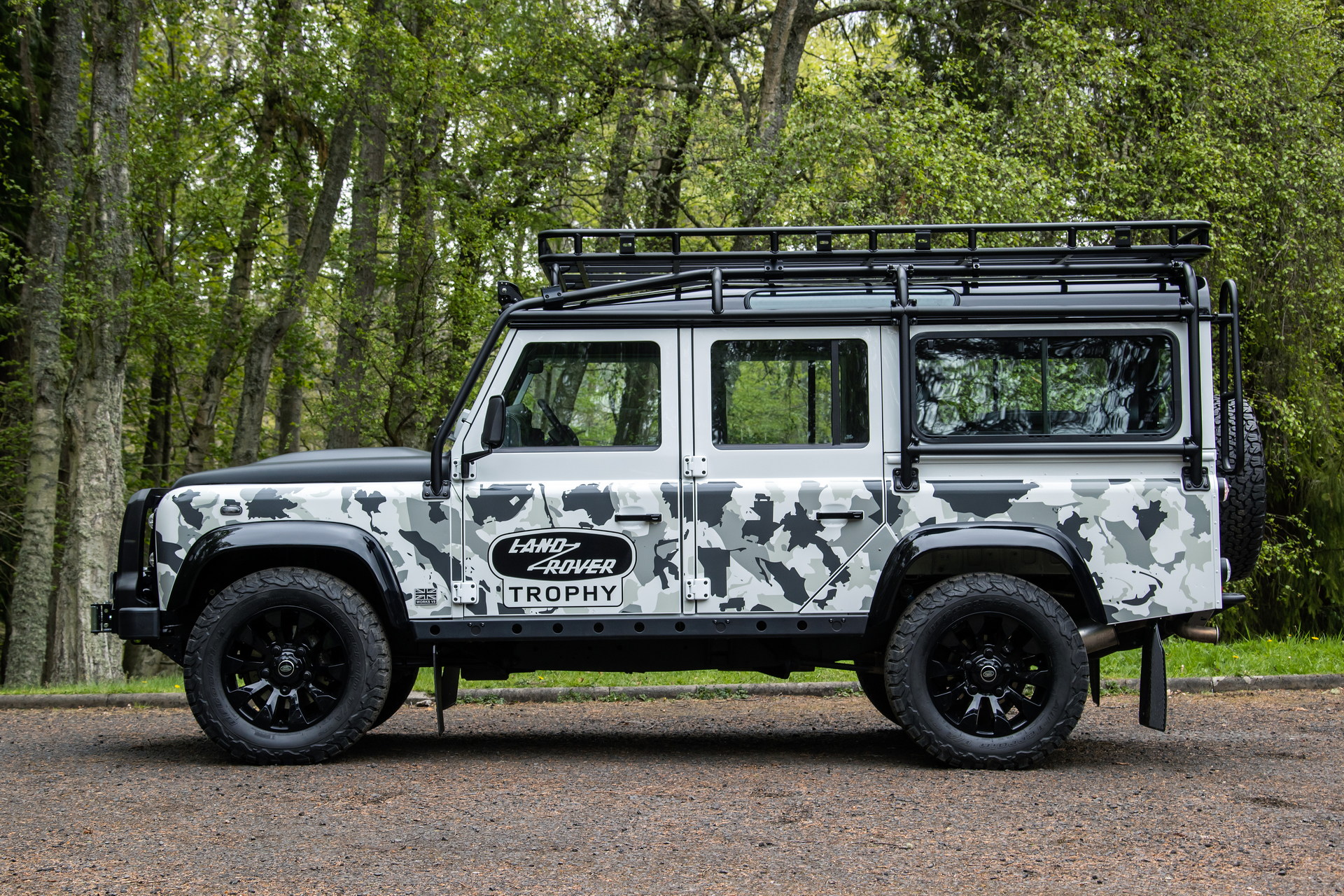2022 Land Rover Classic Defender Works V8 Trophy II 3 - Auto Recent