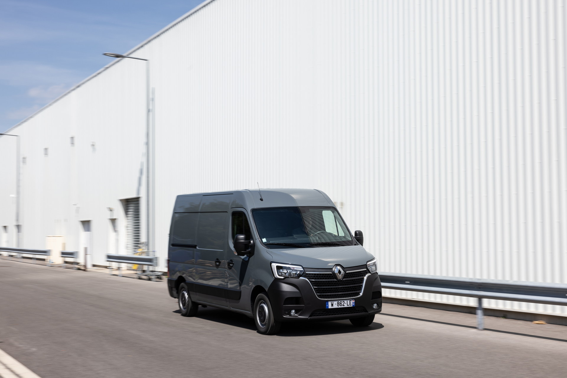 Renault Master E-Tech Gains Larger Battery For 68% More Range