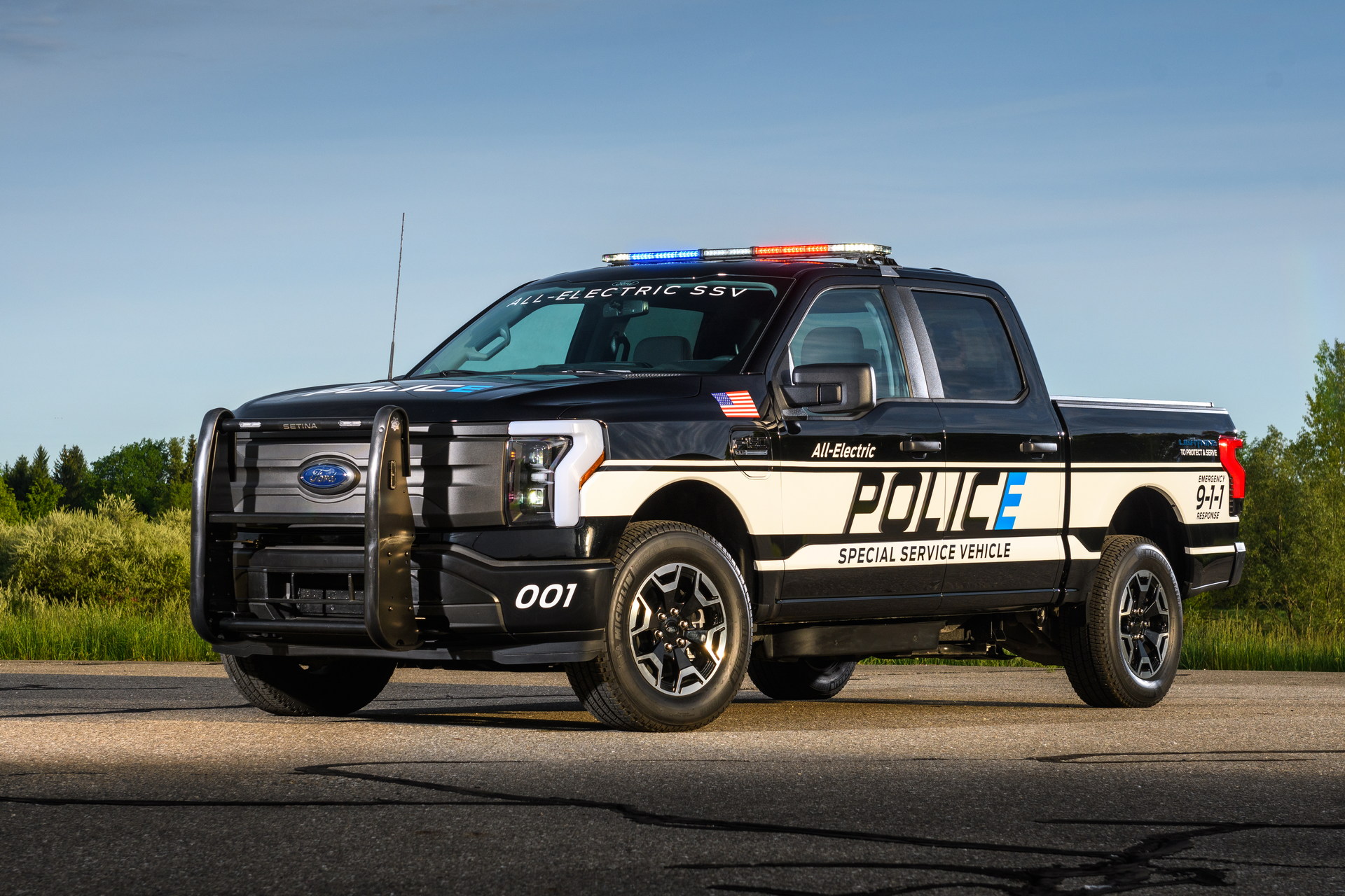 2023 Ford F-150 Lightning Pro SSV Is An 580HP Electric Truck For The Police
