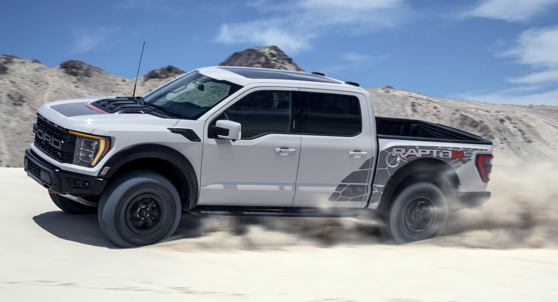 2023 Ford F-150 Raptor R Arrives With A Shelby GT500-Sourced 700HP V8 And $109,145 Price Tag Auto Recent