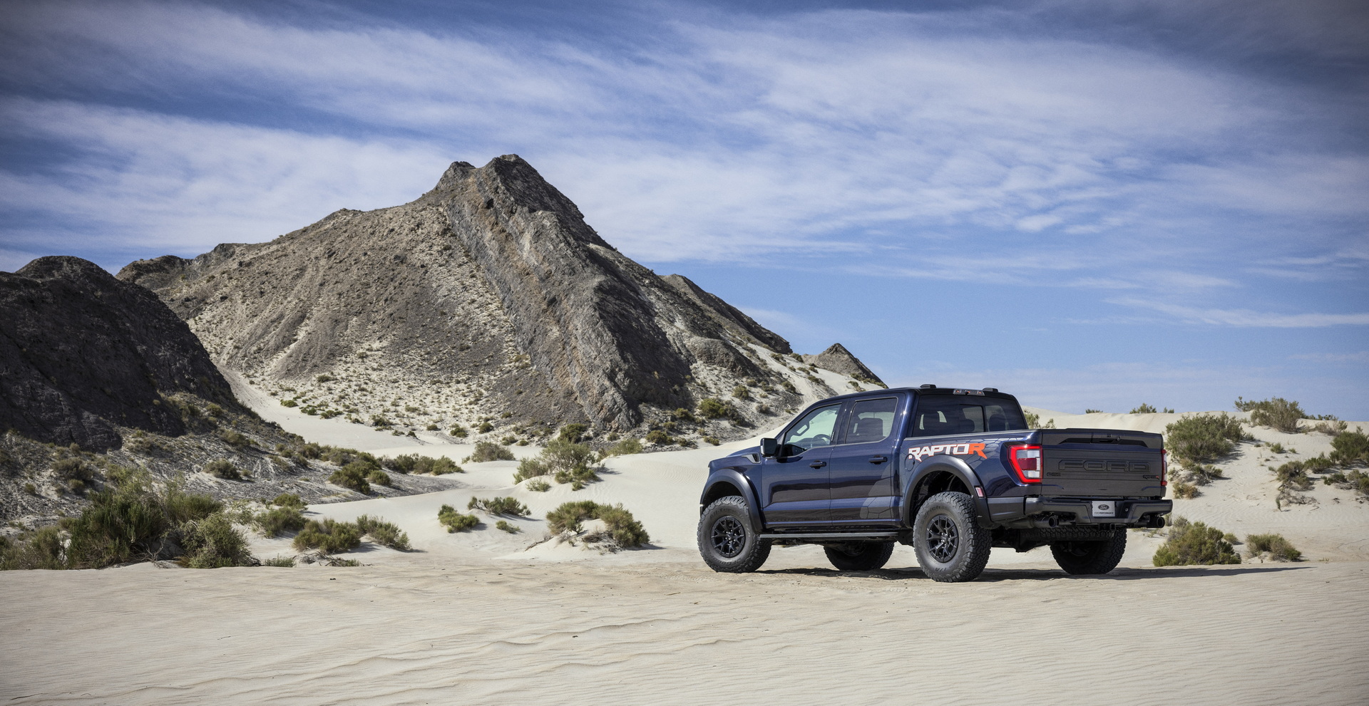 2023 Ford F-150 Raptor R Arrives With A Shelby GT500-Sourced 700HP V8 And $109,145 Price Tag