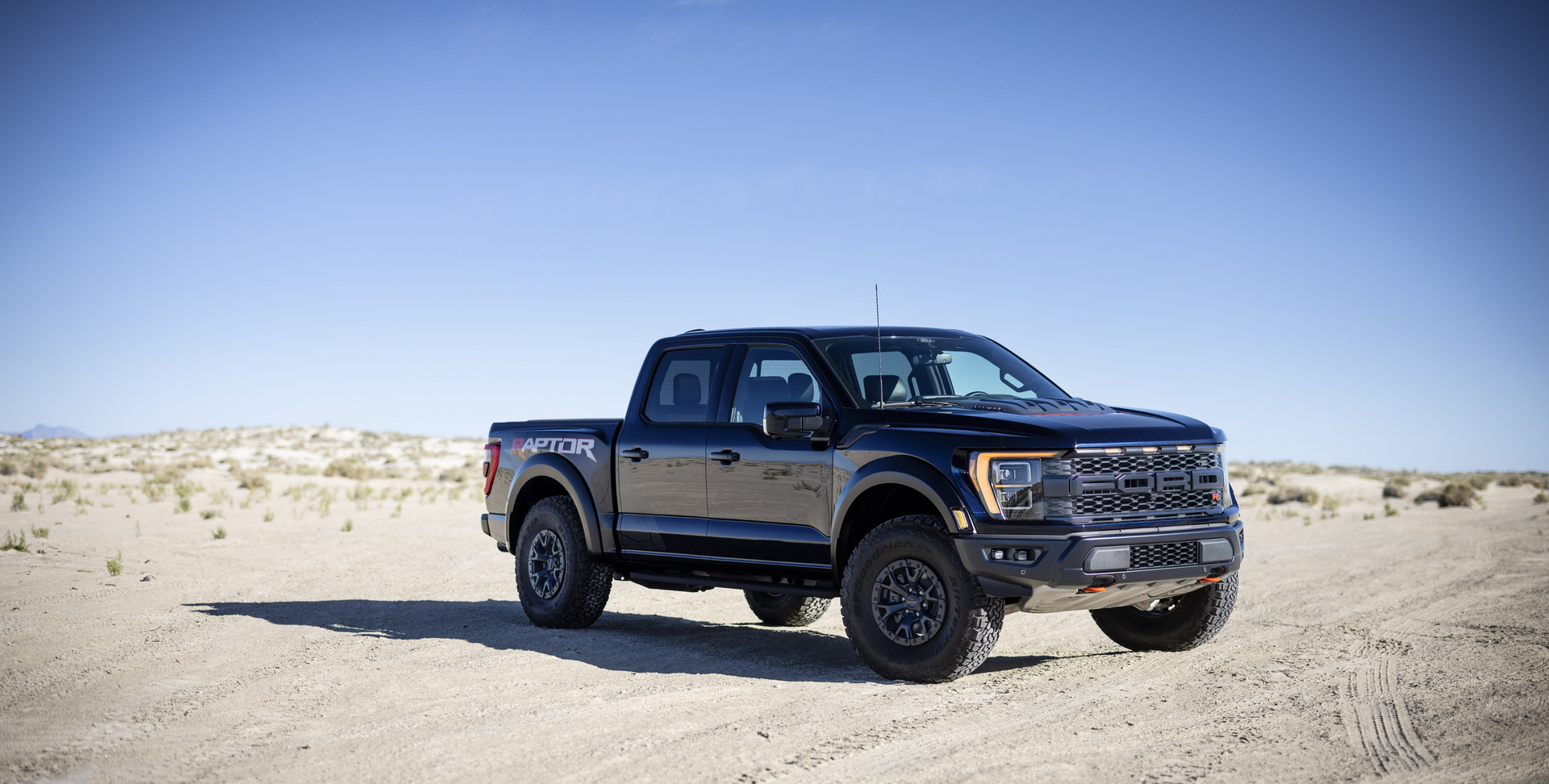 2023 Ford F-150 Raptor R Arrives With A Shelby GT500-Sourced 700HP V8 And $109,145 Price Tag