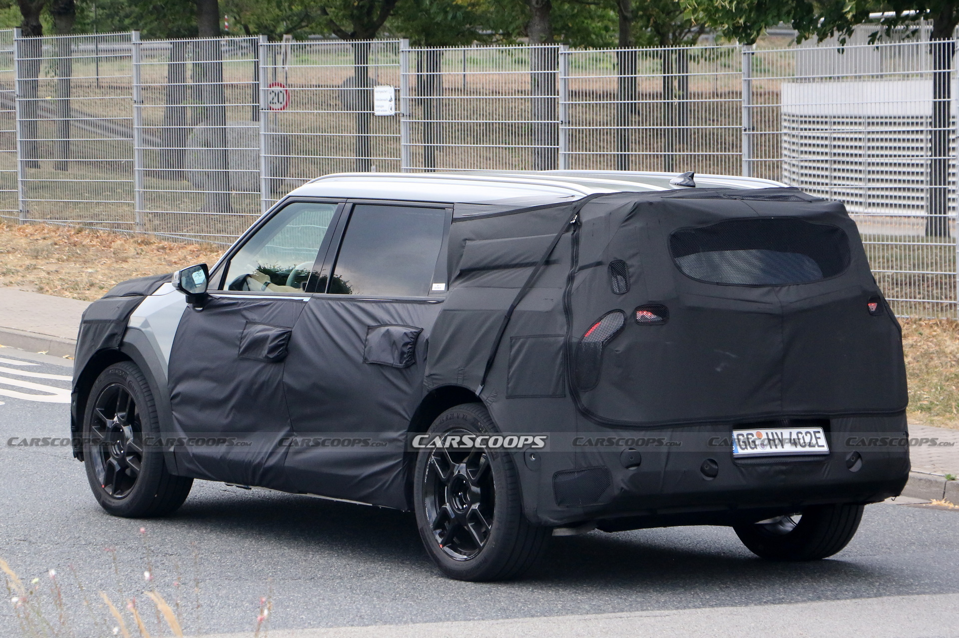 2024 Kia EV9 Three-Row Flagship Electric SUV Spied On Public Roads
