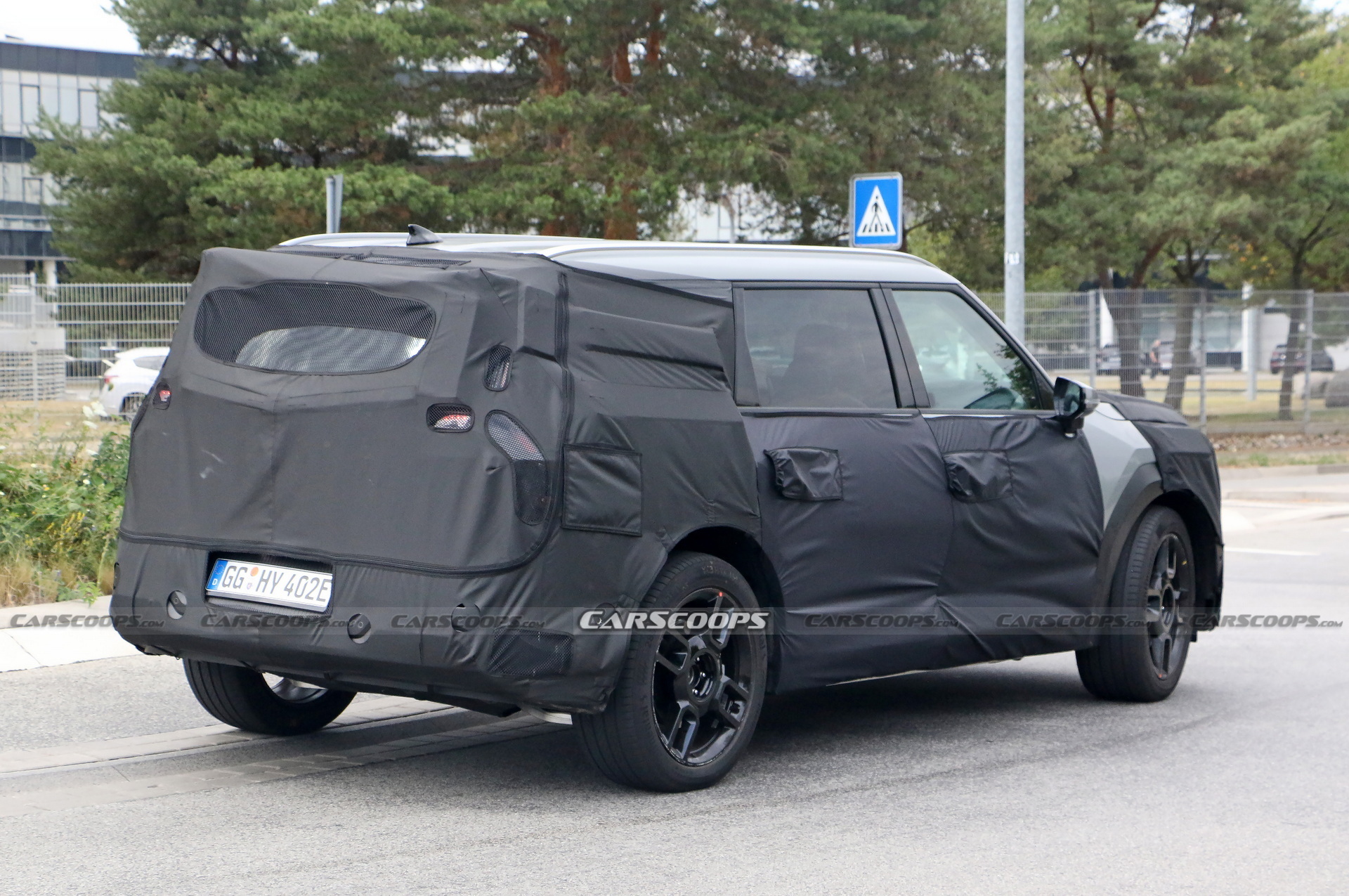 2024 Kia EV9 Three-Row Flagship Electric SUV Spied On Public Roads