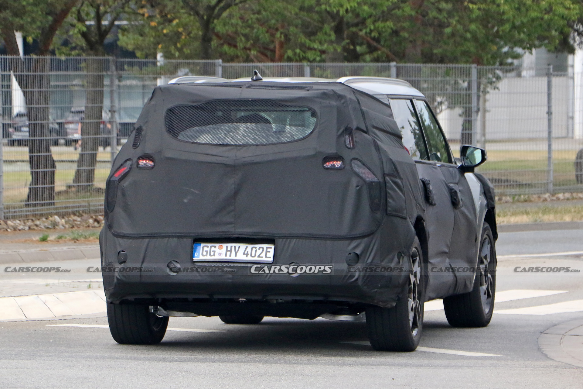 2024 Kia EV9 Three-Row Flagship Electric SUV Spied On Public Roads