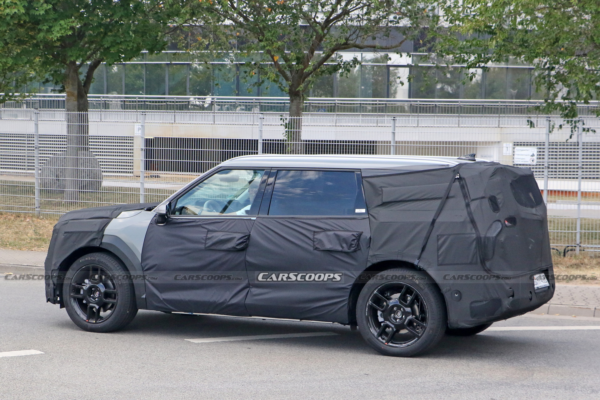 2024 Kia EV9 Three-Row Flagship Electric SUV Spied On Public Roads
