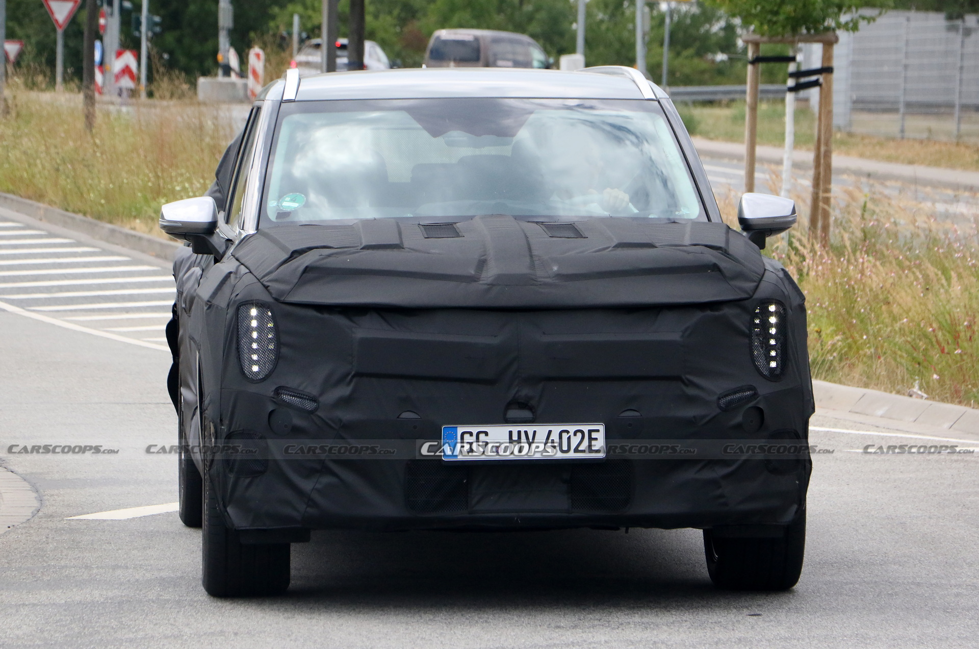2024 Kia EV9 Three-Row Flagship Electric SUV Spied On Public Roads