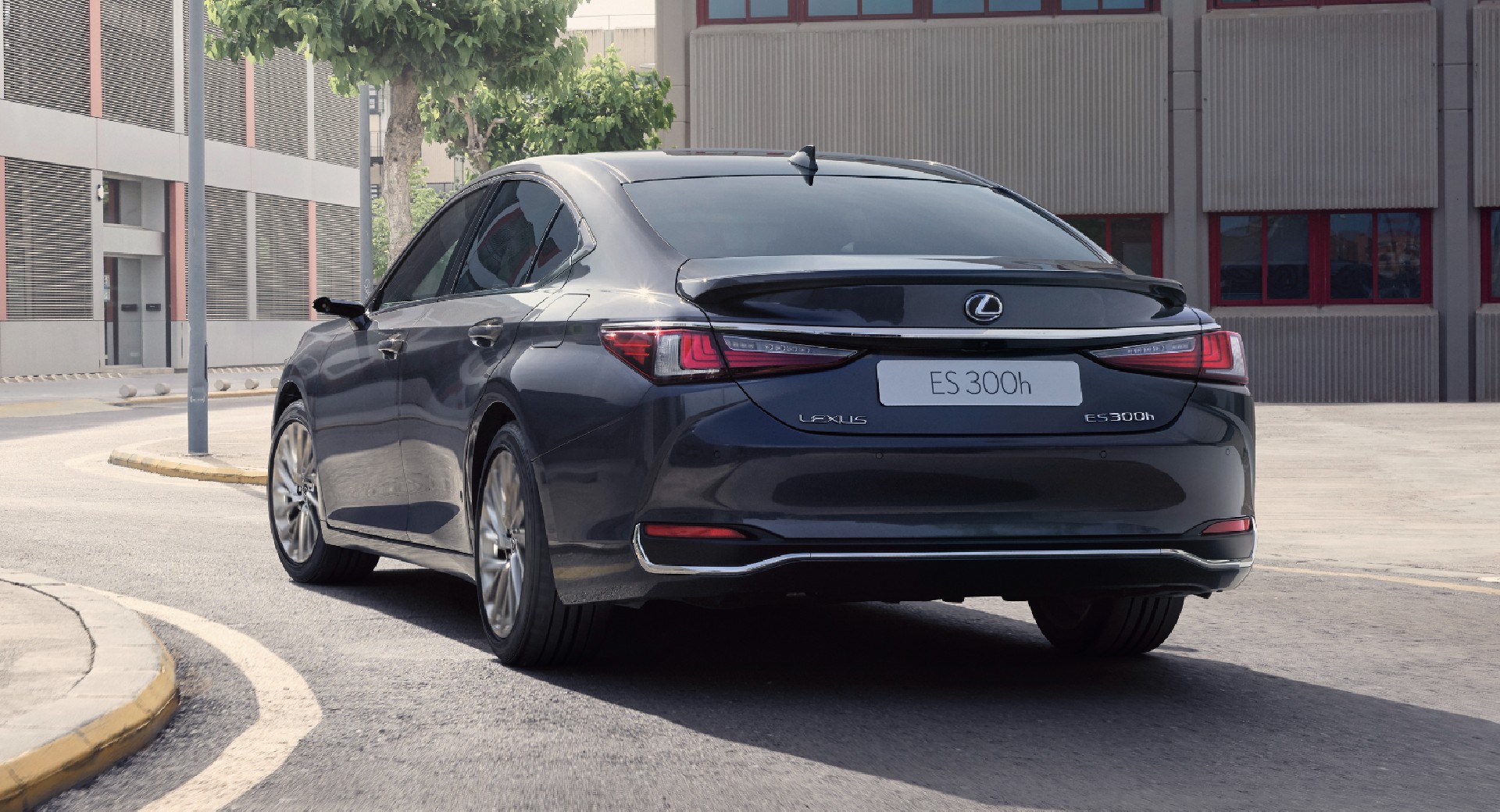 2023 Lexus ES Gets Updated In Europe With New Infotainment, F Sport Design Trim