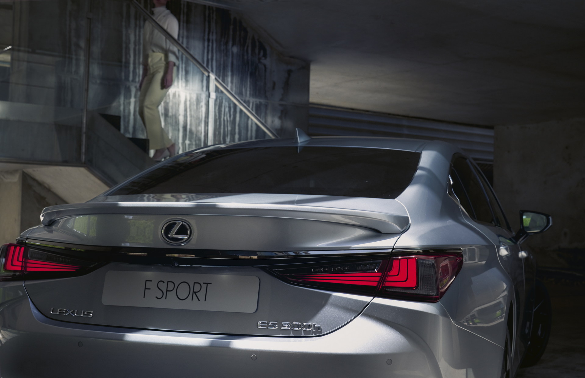 2023 Lexus ES Gets Updated In Europe With New Infotainment, F Sport Design Trim