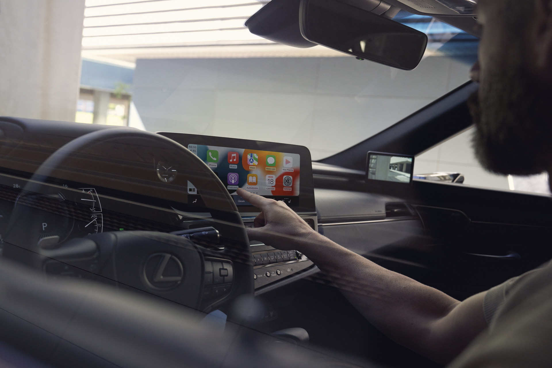 2023 Lexus ES Gets Updated In Europe With New Infotainment, F Sport Design Trim