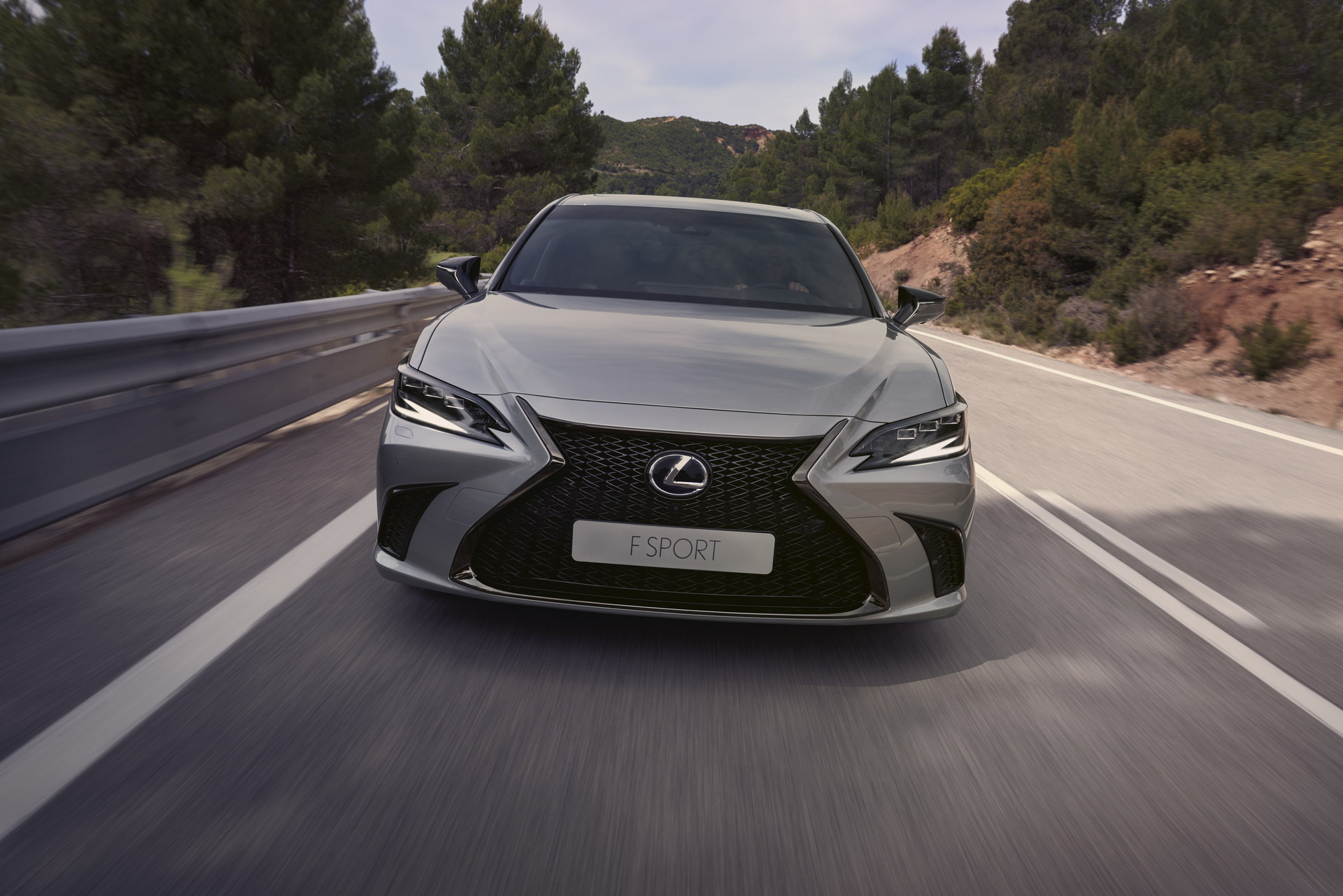 2023 Lexus ES Gets Updated In Europe With New Infotainment, F Sport Design Trim