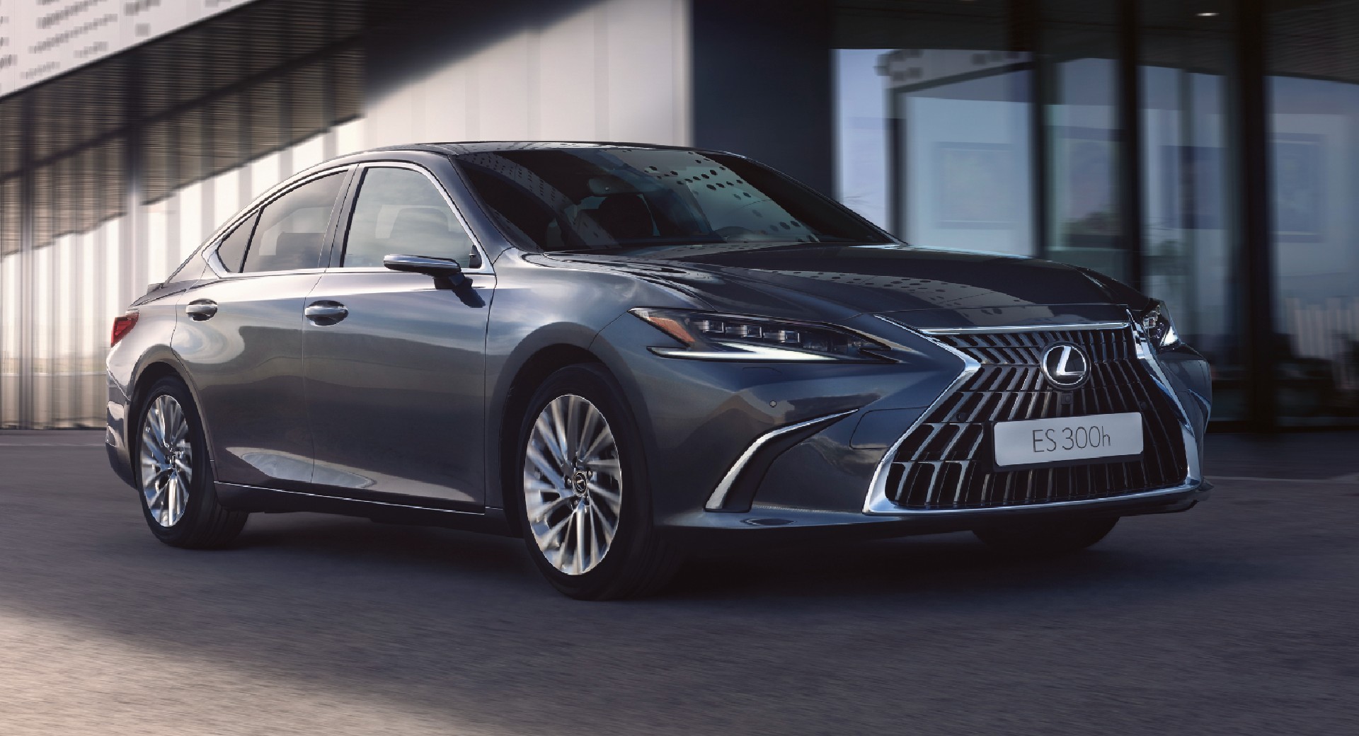 2023 Lexus ES Gets Updated In Europe With New Infotainment, F Sport Design Trim