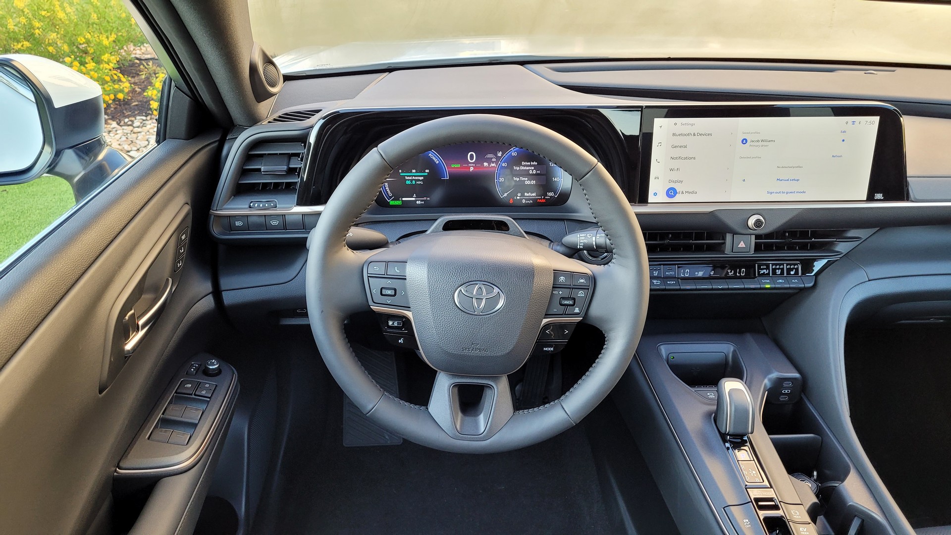 First Look: The 2023 Toyota Crown Is A Quirky, Crossover-ish Sedan That’s Replacing The Avalon